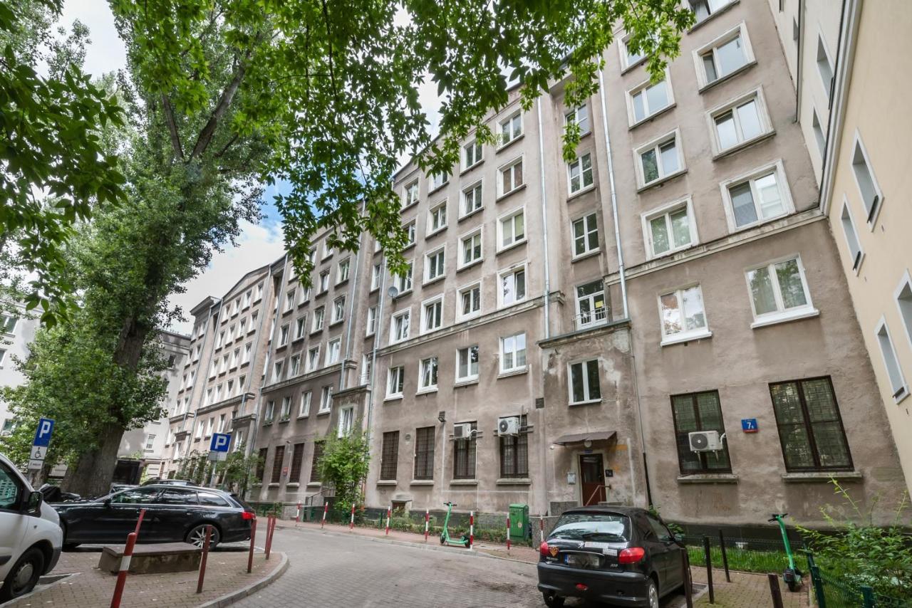 Downtown Antique Apartment وارسو المظهر الخارجي الصورة