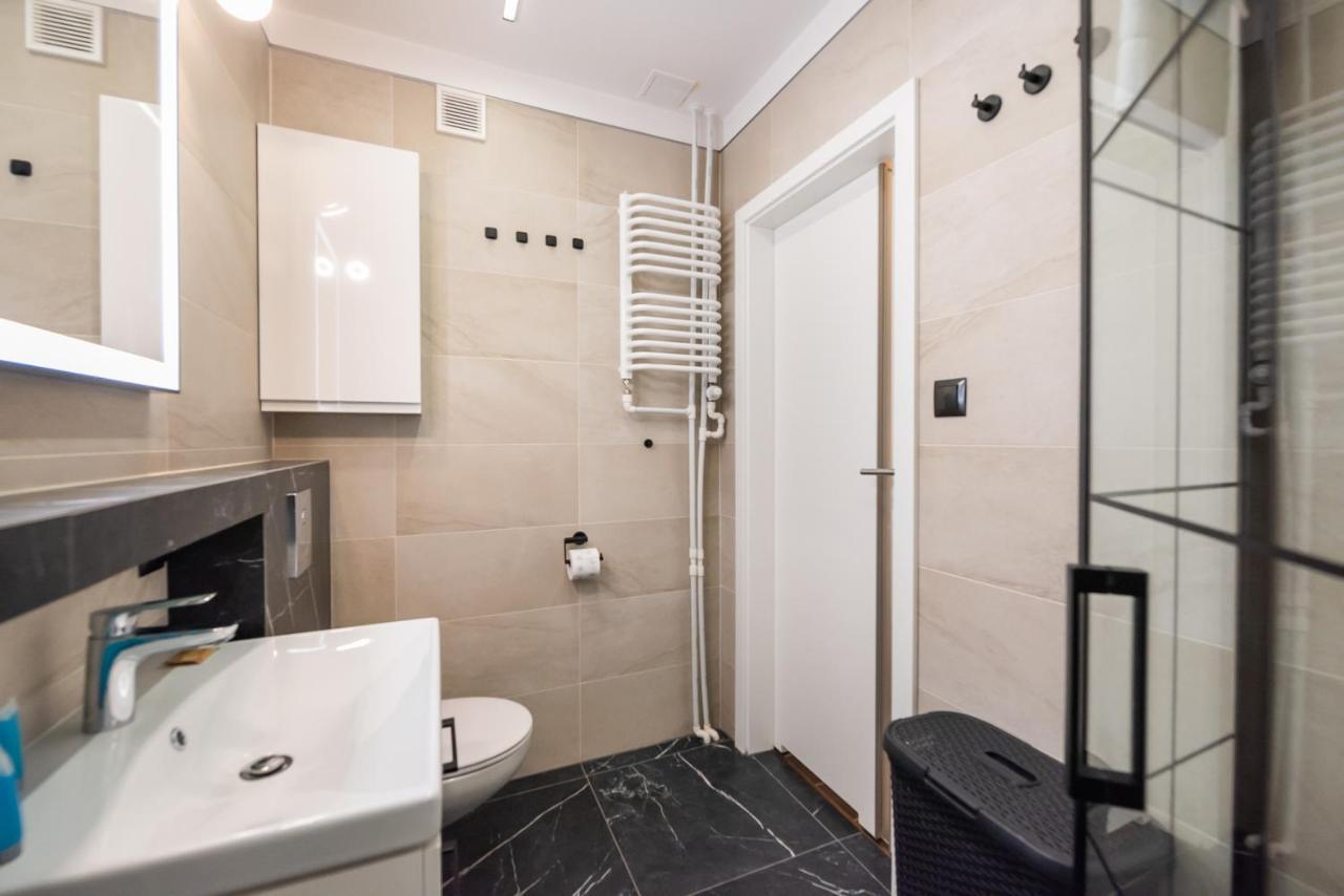 Downtown Antique Apartment وارسو المظهر الخارجي الصورة