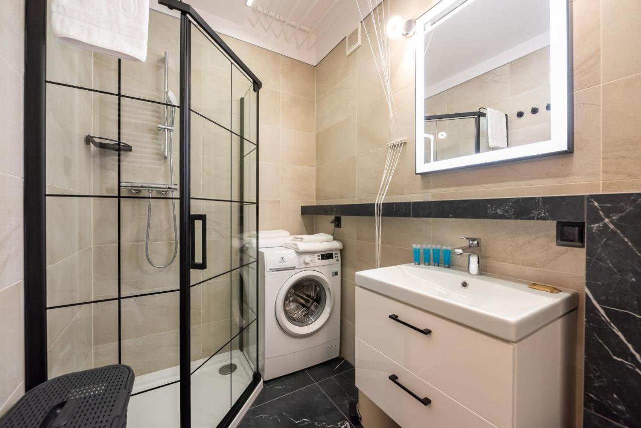 Downtown Antique Apartment وارسو المظهر الخارجي الصورة