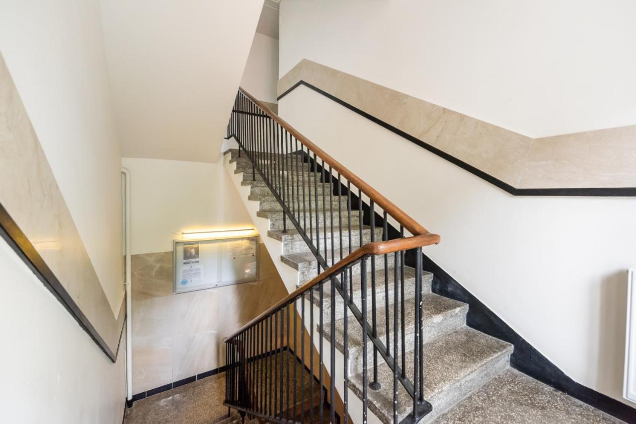 Downtown Antique Apartment وارسو المظهر الخارجي الصورة